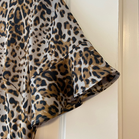 Banana Republic Leopard Print Flutter Sleeve Dress - Picture 3 of 6